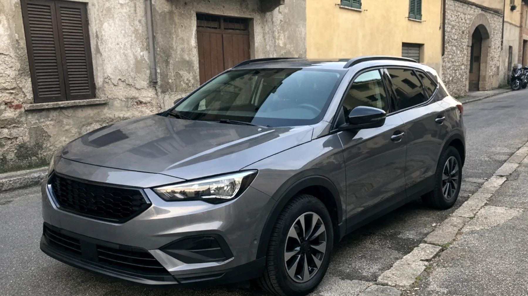 Motorimsg_012Mw1f4H4XprWDRprqLYyrV"