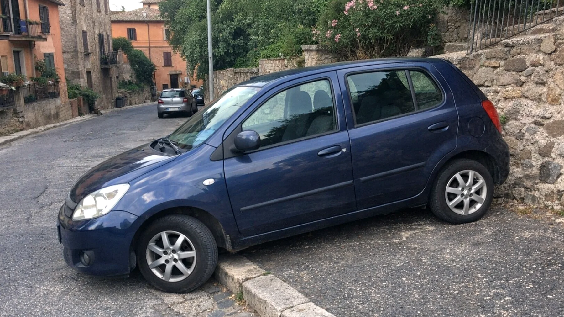 Motorimsg_013bH3kkaDD1rQcGFaPYW9mi"