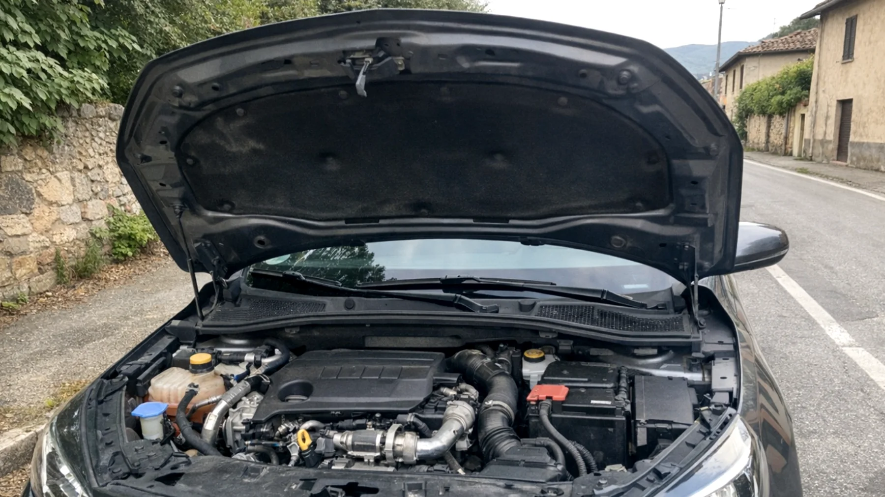 Motorimsg_01AkYFiK1KT4NumFh7JgjmrY"