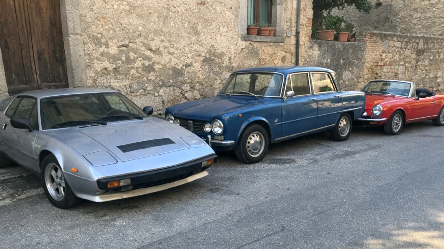 Motorimsg_01DogCkuZXAG4Z39HzyARu42"